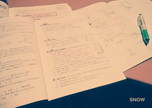 chiho_study's tweet image. ♪高2 ♀ 英語部
♪得意 → 英語
♪苦手 → 化学＆国語
♪国公立大学　看護学部志望

#勉強垢 
#勉強垢さんと繋がりたい 
#RTした勉強垢さん全員フォローします