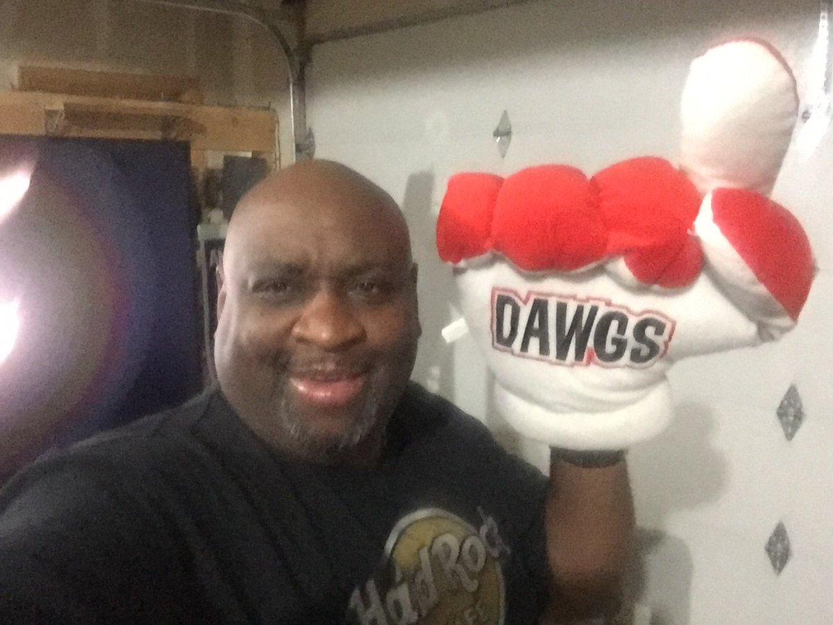 LeroyBarber's tweet image. Georgia or Alabama who do have in #SECbowl tomorrow night