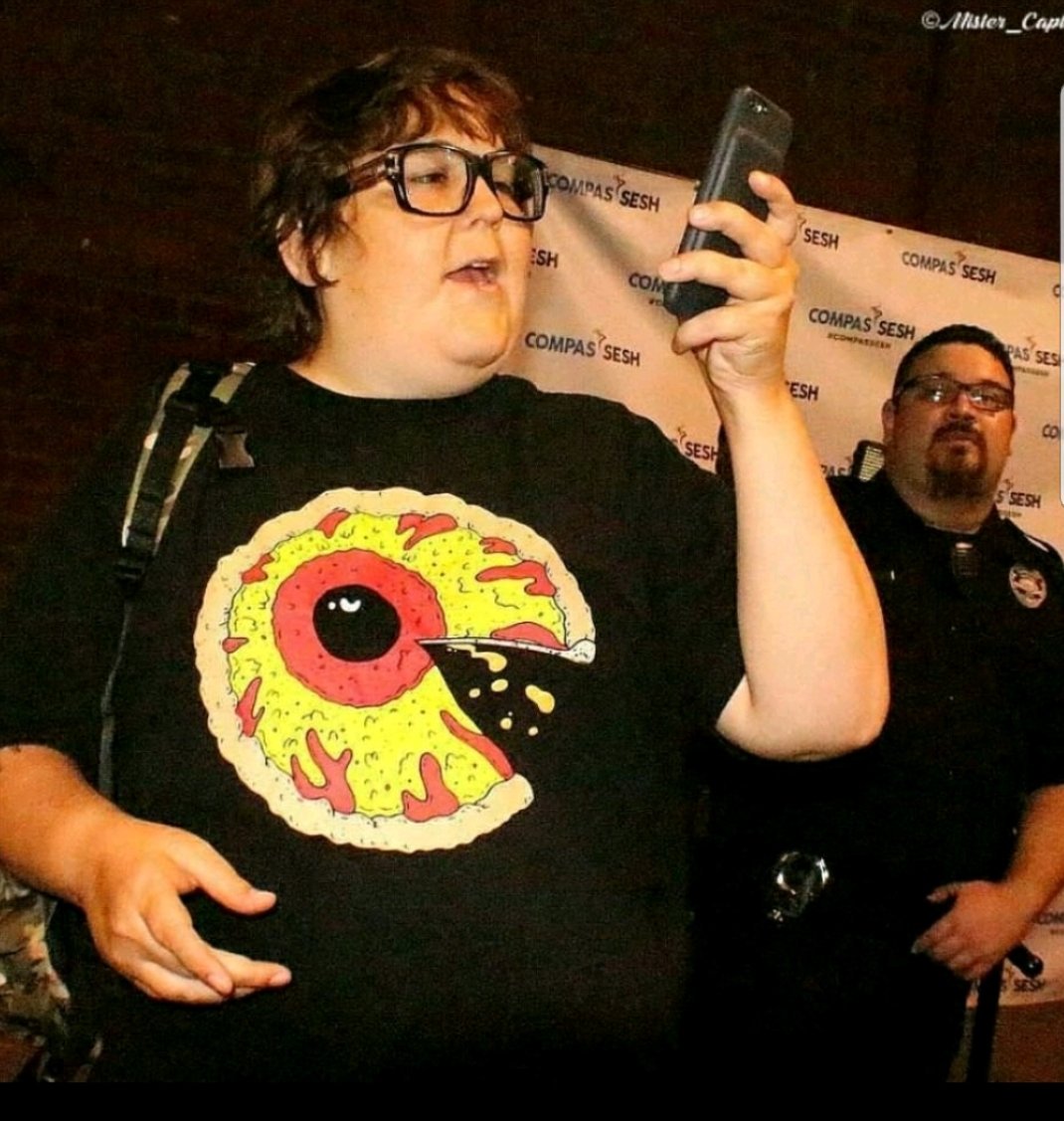 sunlightpatrol's tweet image. Throwback to Security detail for @AndyMilonakis at @compassesh #andymilonakis #compassesh #security #privatesecurity #filmset #bodyguard #LA #SunlightSecurity