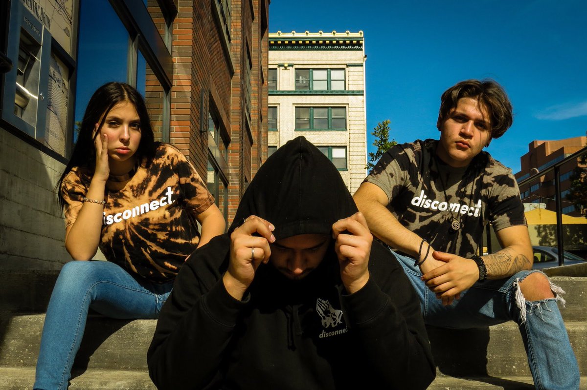 ULT_Malik's tweet photo. You should go check out my Instagram for my clothing brand Disconnect @disconnect.pnw! Show some love &amp; support 🙌🏽 https://t.co/7m61XMu522