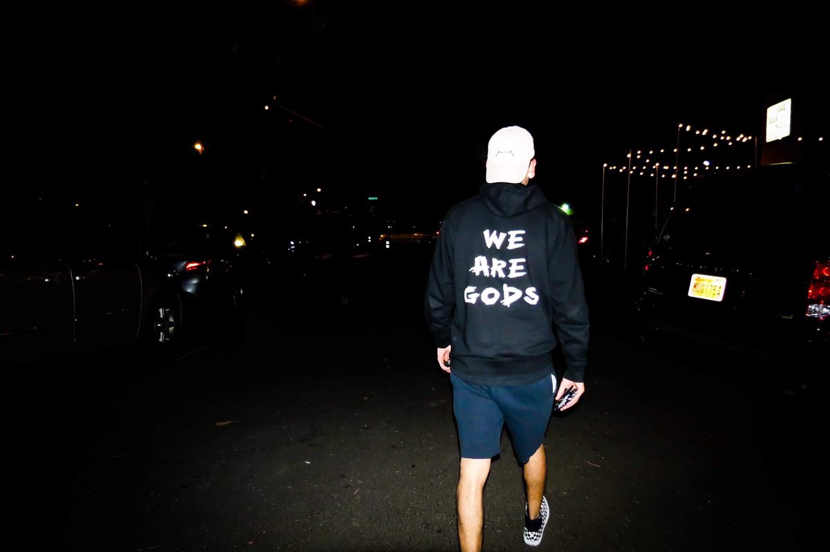 ULT_Malik's tweet photo. You should go check out my Instagram for my clothing brand Disconnect @disconnect.pnw! Show some love &amp; support 🙌🏽 https://t.co/7m61XMu522