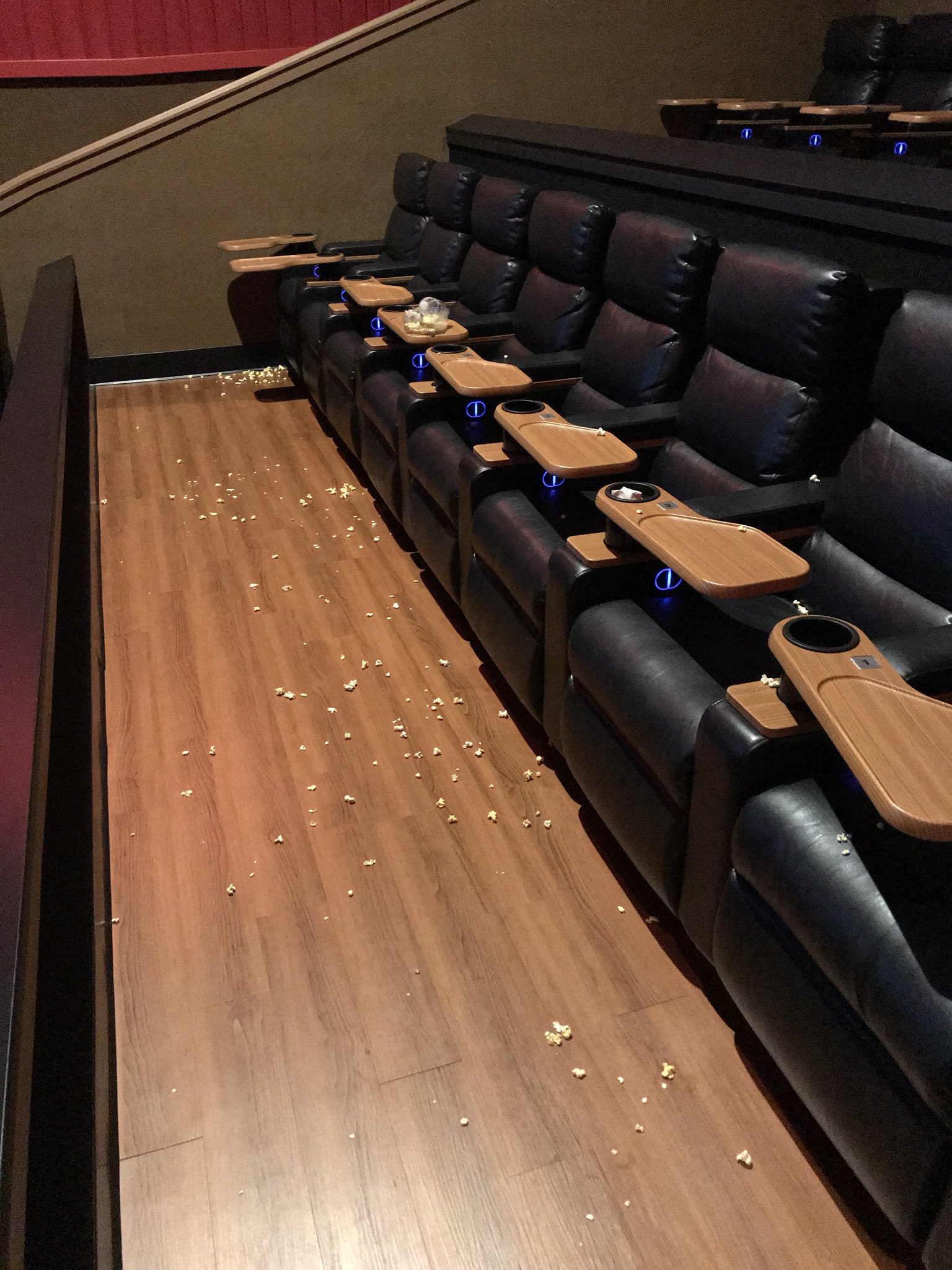 peoples plaza movies theater