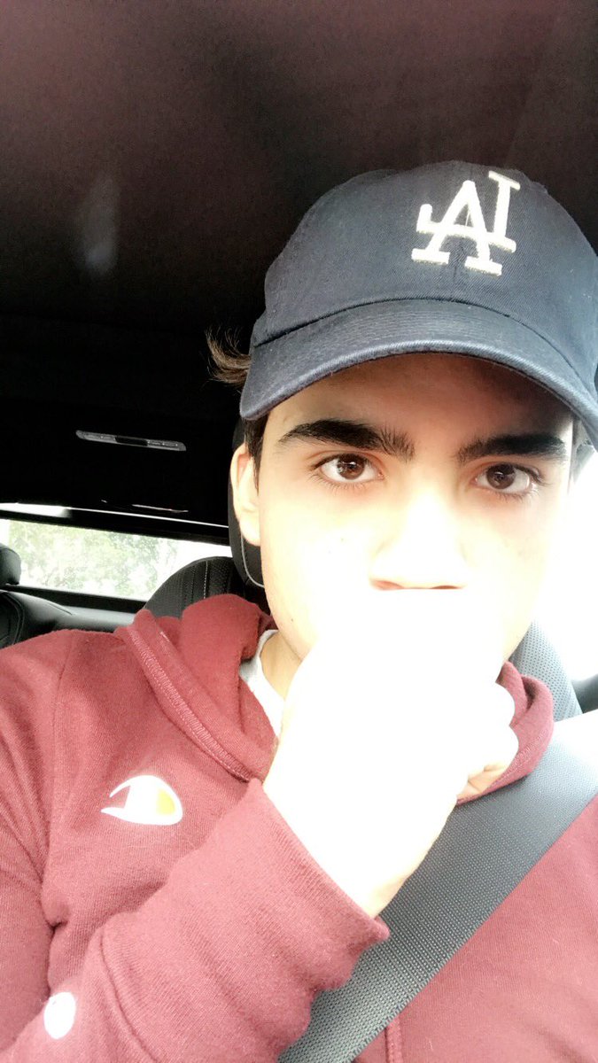 yungblackbacard's tweet image. Well guys I have updates many things have happened, and well guys I am thankful for a lots of things in my life, my family,my friends and those people who work for my fam and I am thankful of so many things and I would like to say thank you guys for a good 2017. Thank you again.