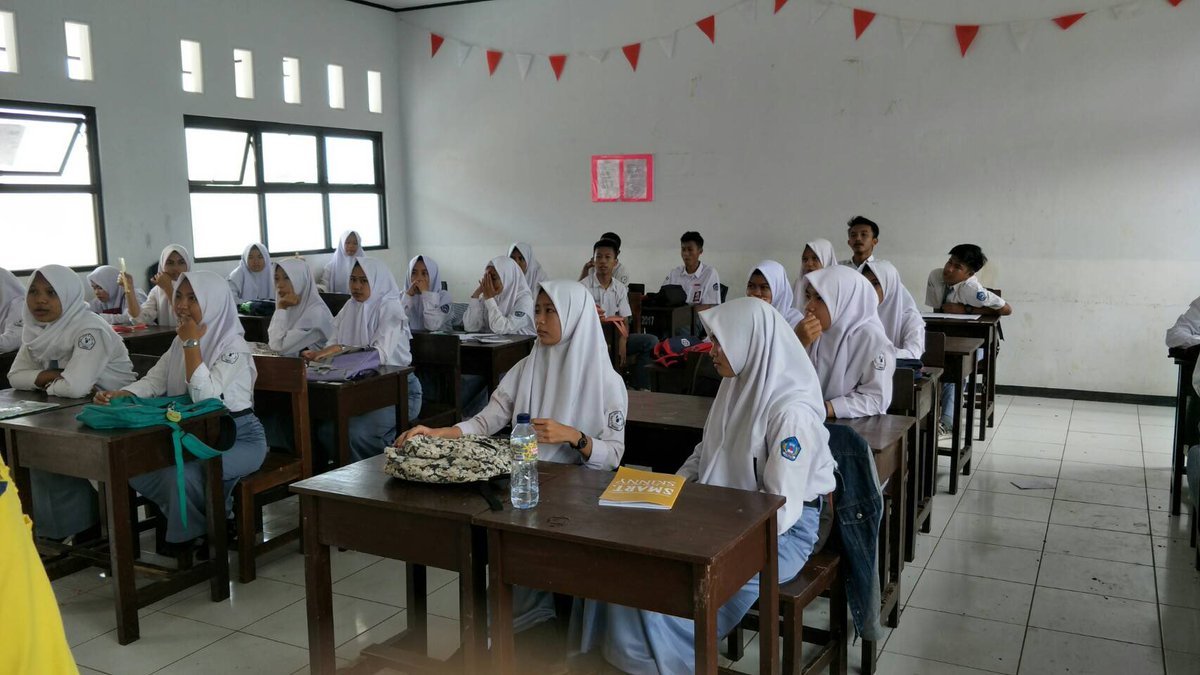 [LIVE REPORT]

Saat ini sedang berlangsung school tour di SMAN 2 Klari.

TELESCOPE UI 2018
Bergerak Menggapai Mimpi