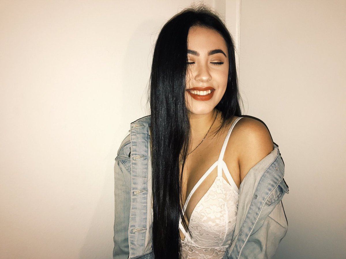 jasminnmichelle's tweet image. 🥀