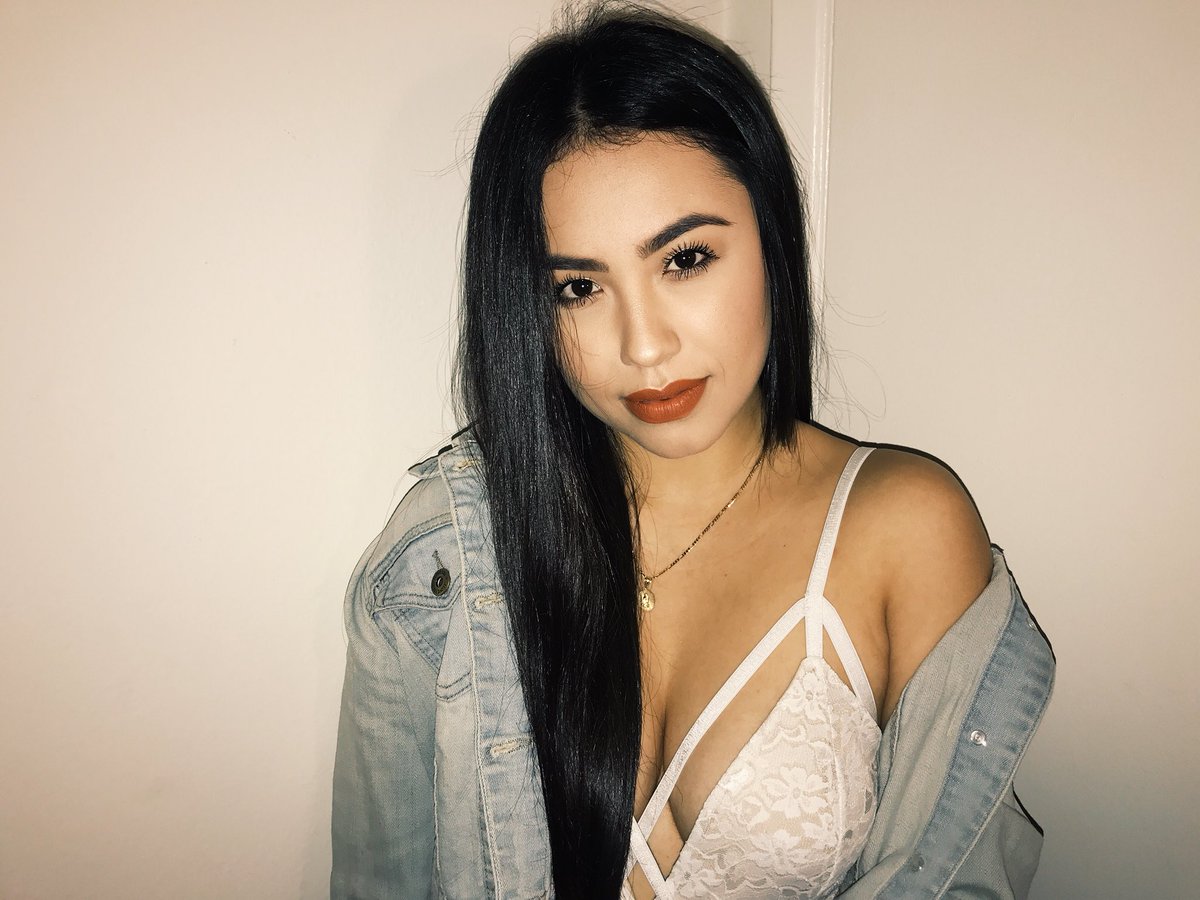 jasminnmichelle's tweet image. 🥀