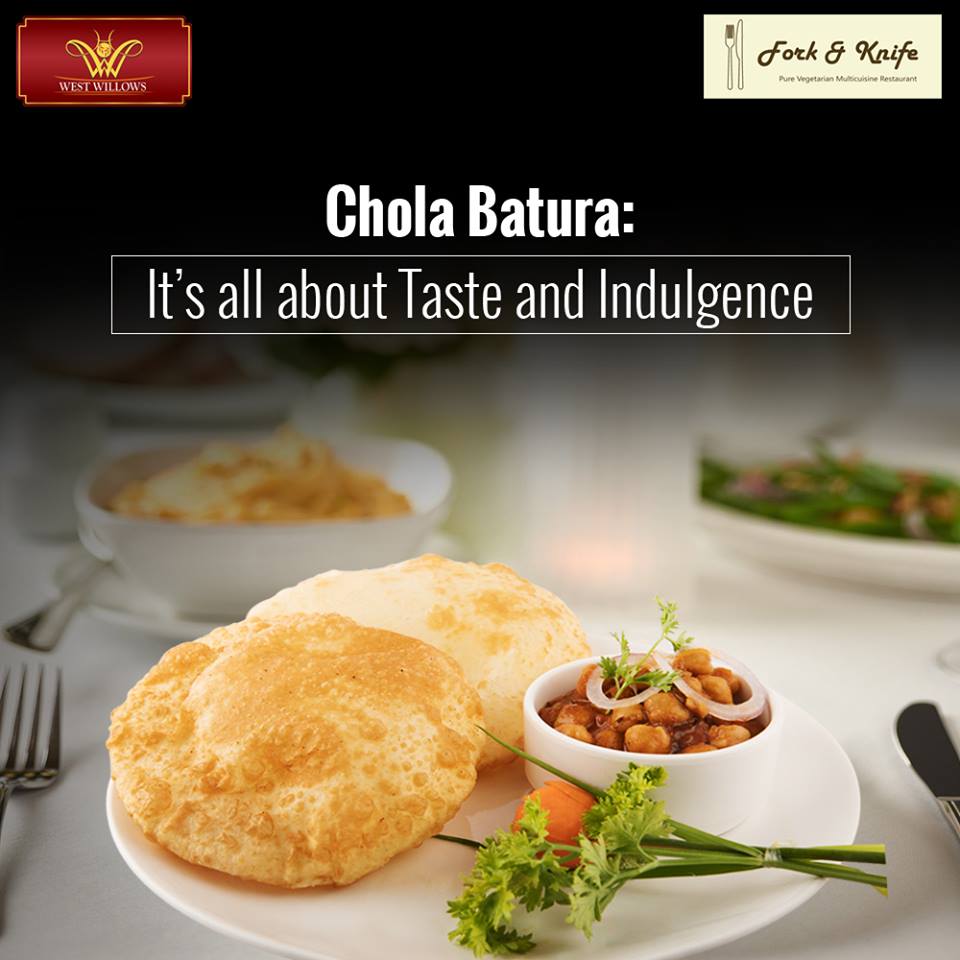 forkndknife's tweet photo. What is it that you find unique about Chole Bature? Enjoy it any time of the day and it will fill you up and keep you happy #food #foodie #loveforfood #westwillows #forkandknife https://t.co/XXmlyf9Ndi