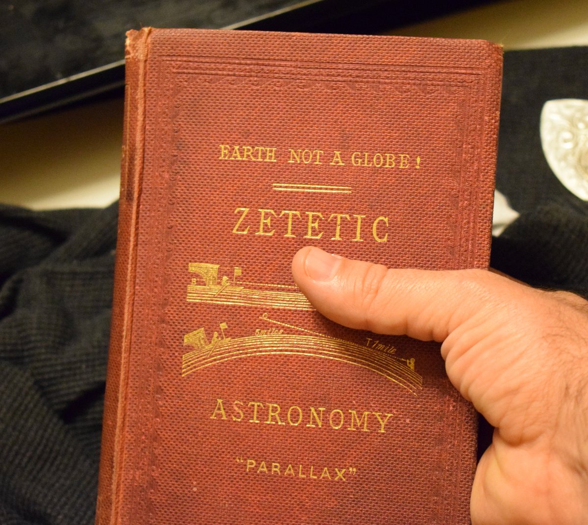 1FlatEarth's tweet photo. Anybody interested in buying an original 1881Earth Not A Globe? message me for details. #FlatEarth https://t.co/x1RKUetG50