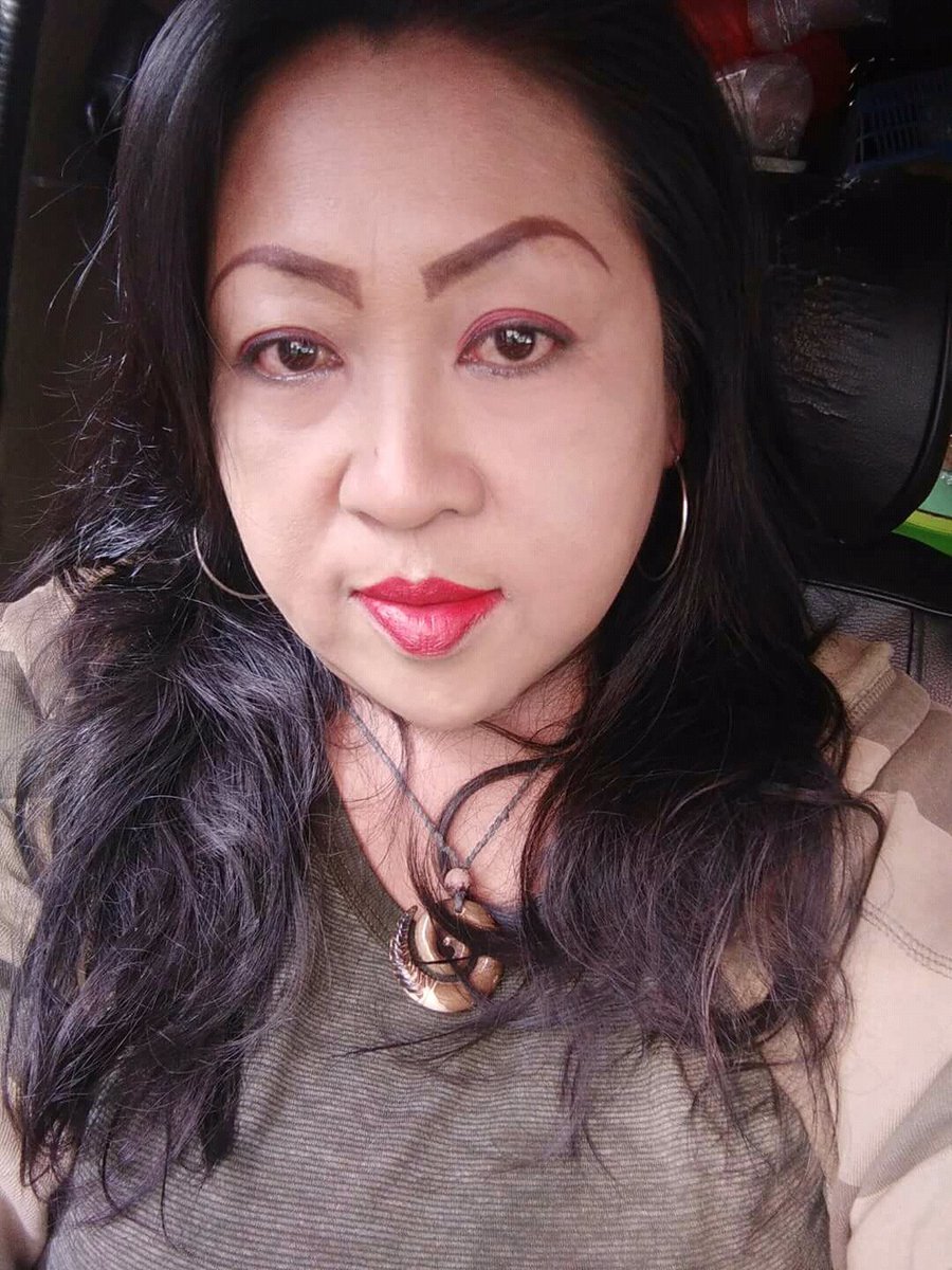 Tante Stw / Tante Debby Seksi Dan Montok Bahenol / Analize official