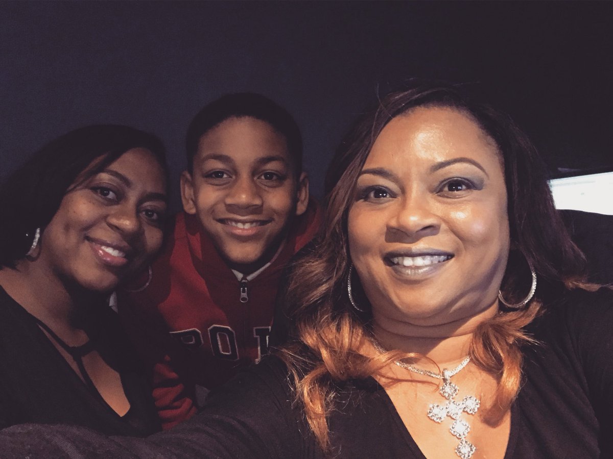 NoNonSense22's tweet photo. At church for the first of two services.....Where else would you want to be on NYE!!!! #BrookCityNYE #GraphicsTeam https://t.co/JQPxU7flTO