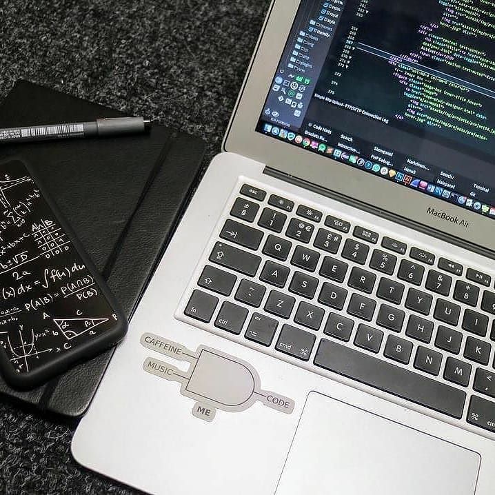 #Repost <a href="/kleversonmorais/">kleverson de morais</a>
・・・
Some CSS on a lazy Thursday 👨🏽‍💻😴 iPhone case: <a href="/appsrooster/">appsRooster</a> 
#developer #frontenddeveloper #webdeveloper #webdevelopment #freelancing #freelancer #code #website #frontend #codinglife #educateyourself #es6 #geek #webap… ift.tt/2lz7g6J