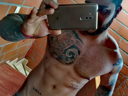 #Gaymuscle #live #musclecam - See Big and Thick Filippo E NAKED at https://t.co/zDbZsDyOz5! https://t
