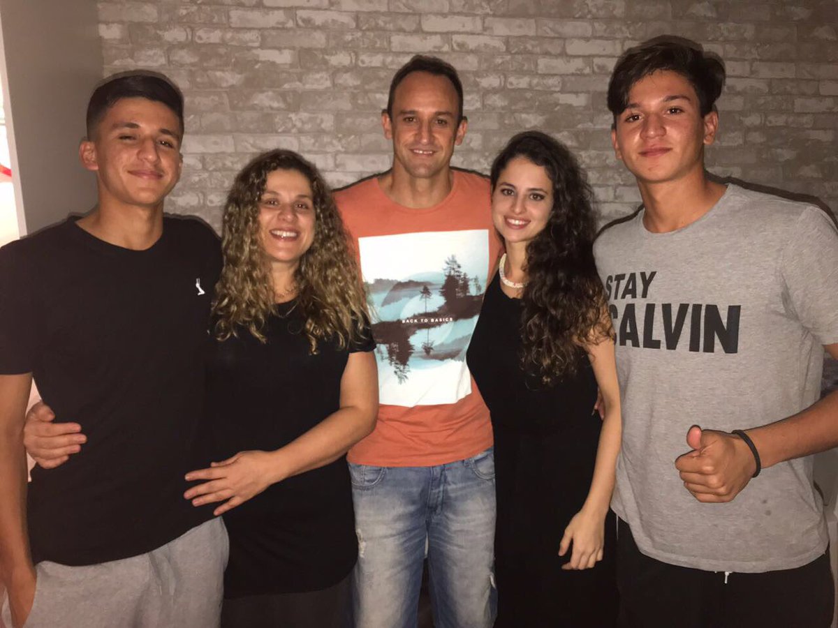 Família  Beti Rosa deseja um feliz 2018 a todos!