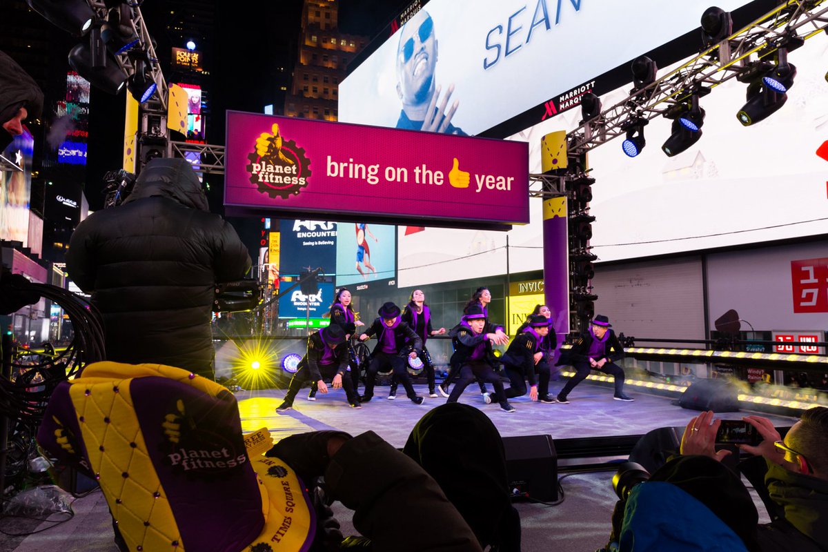 The <a href="/Kinjaz/">THE KINJAZ</a> took the stage to dance #TimesSquare into the 👍 year with <a href="/planetfitness/">Planet Fitness</a>. #NYE2018