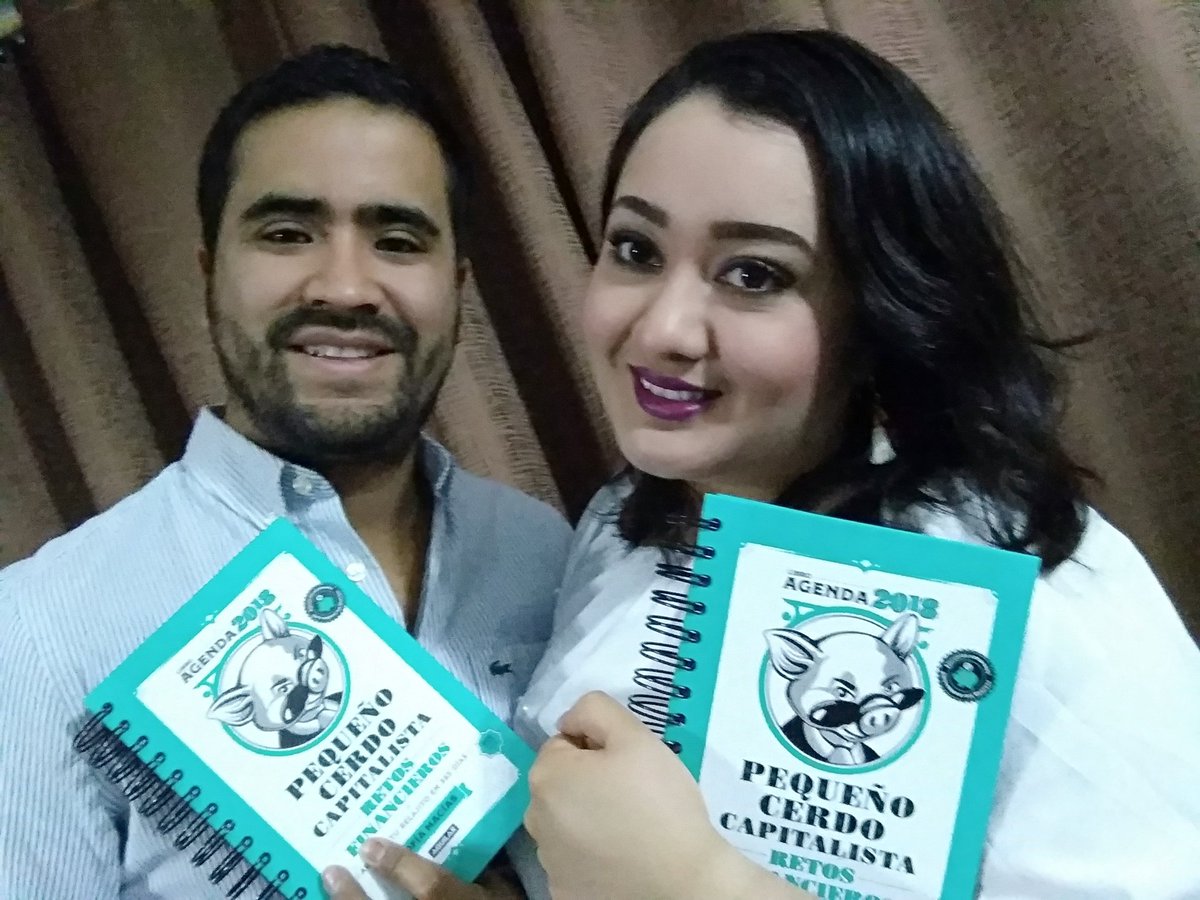 Ahora si estamos preparados para iniciar el #2018 <a href="/PeqCerdoCap/">Pequeño Cerdo Capitalista</a> <a href="/sofimaciasl/">Sofia Macias Liceaga</a>