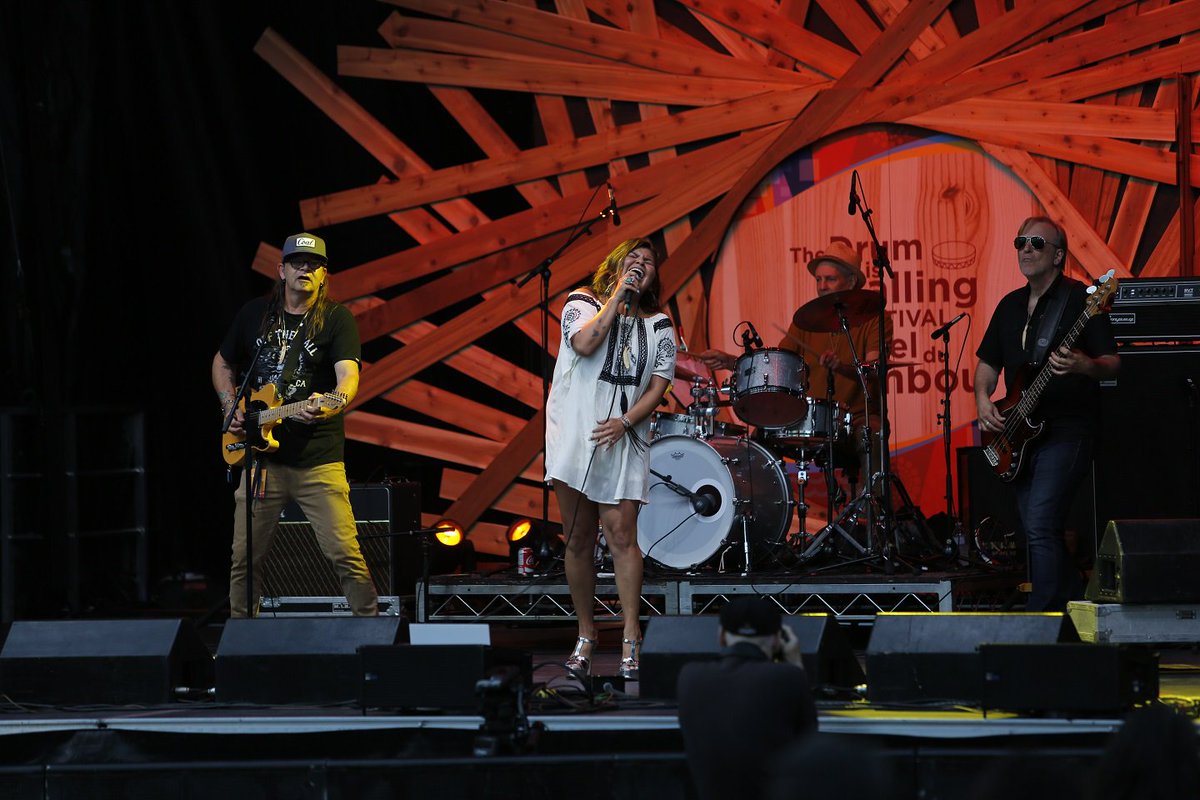 canada150plus's tweet photo. Last Dec 31, Chrystal Shawanda rocked the NYE launch of @canada150plus. It has been our honour to partner with #MusqueamNation, @SquamishNation, @TsleilWaututhNation, @ReconciliationCanada and @pulltogetherbc and many more this year. hay čxʷ q̓ə │ huy chexw a │ à la prochaine! https://t.co/YkFDEs11Vl