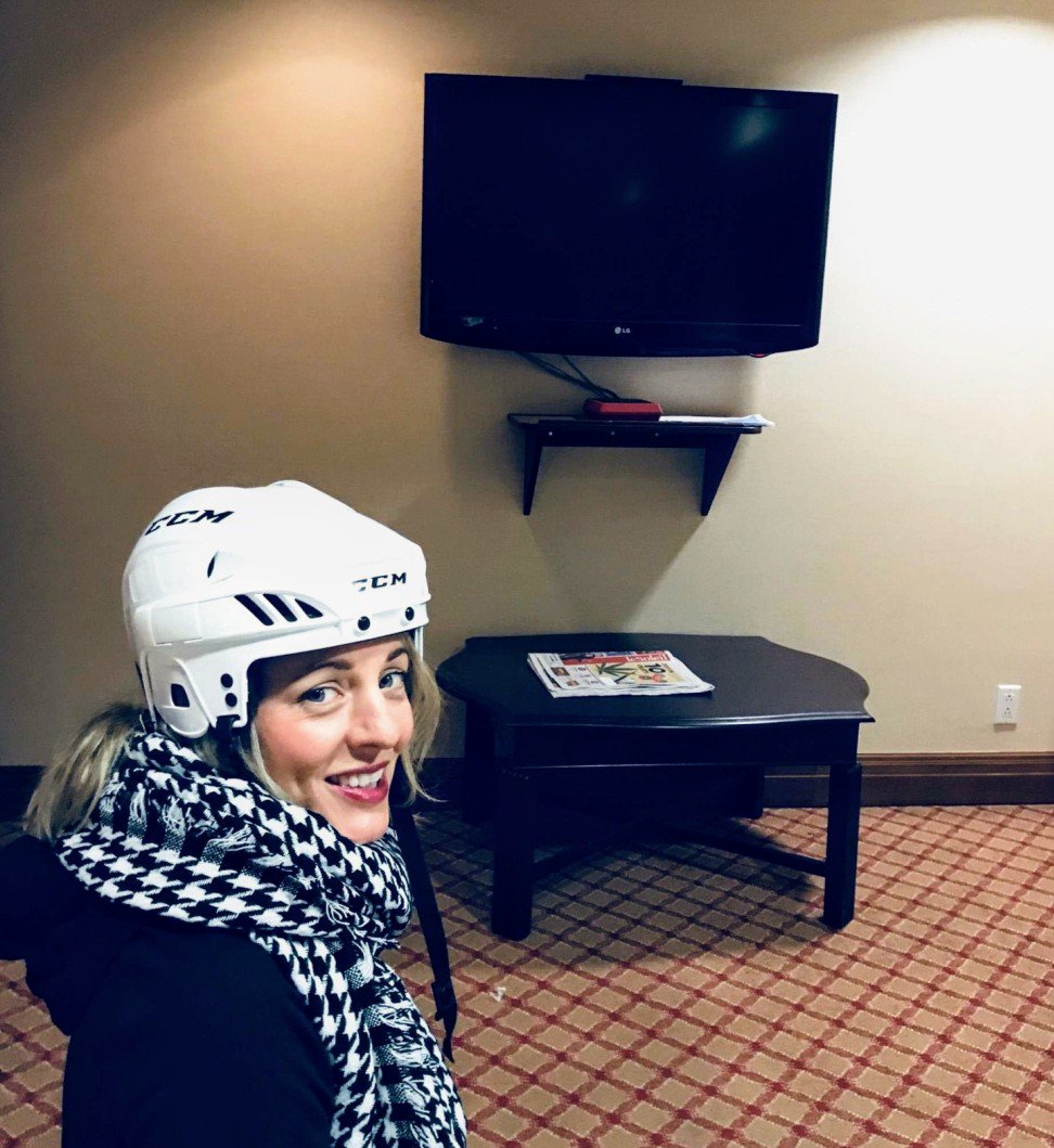 Je suis prête pour écouter les revues de fin d'année!! ☺ Bonne soirée à tous! <a href="/infomantv/">INFOMAN</a>  <a href="/sofecteau/">Simon O Fecteau</a> #ByeBye2017 #Infoman #alanneeprochaine #polcan