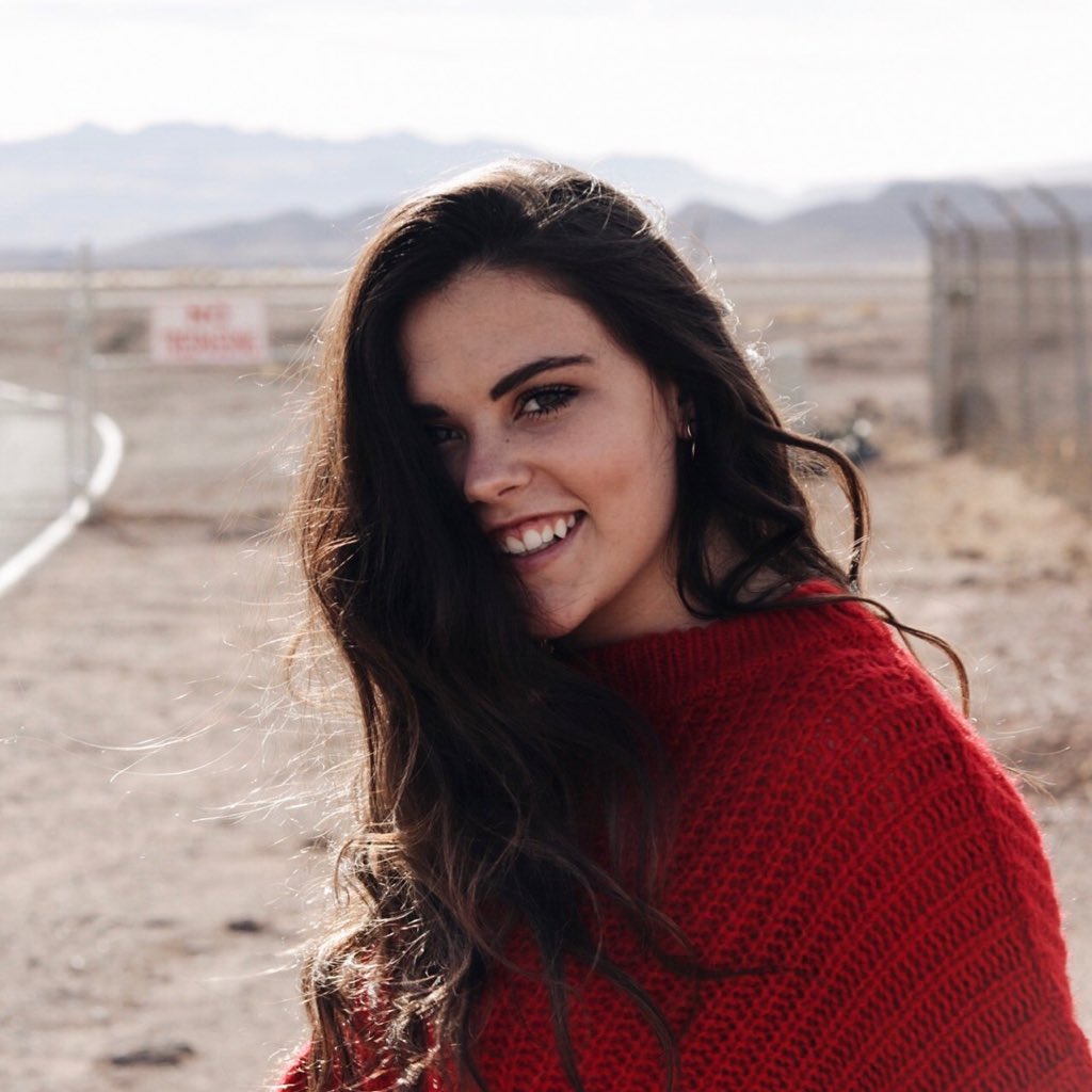 callistajoyce's tweet photo. #NewProfilePic + 2 ((: https://t.co/5AUlPgVvDy