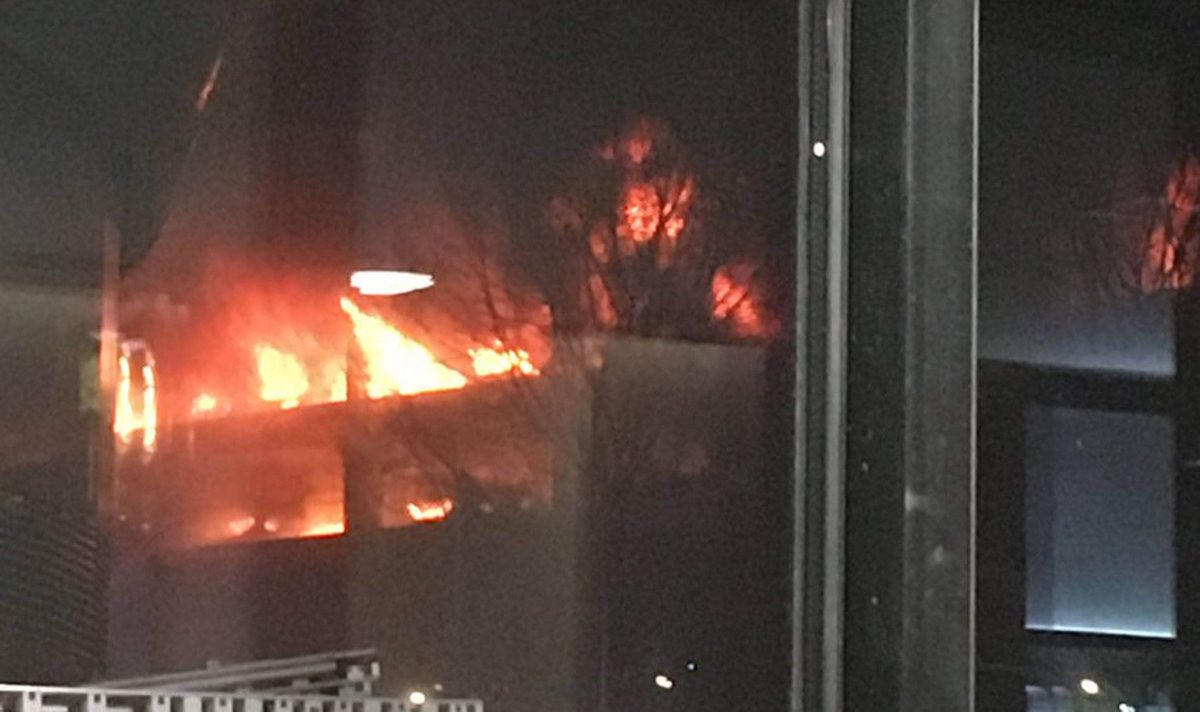 Daily_Express's tweet photo. UPDATE: All cars in car park near Liverpool Echo Arena destroyed in huge fire, Merseyside Police say https://t.co/ISVcqBl3xE https://t.co/d9OtkZeK9P