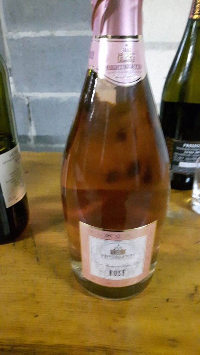 TINTA GRINCH 🎧❄ tweet media