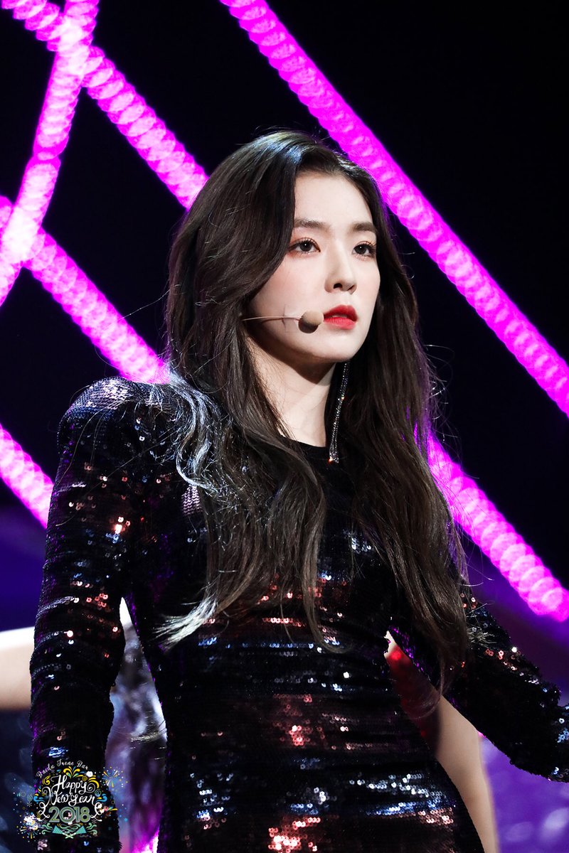 Baejoohyunews's tweet photo. [HQ] 171201 #IRENE #아이린 #레드벨벳 '2017 Mnet Asian Music Awards' #2017MAMA in Hong Kong 
https://t.co/t6rIdLkEUL
https://t.co/UHGNb9wEiv
https://t.co/mxY4qSA9ph
© Irene Bar https://t.co/Mxeuhx1TWj