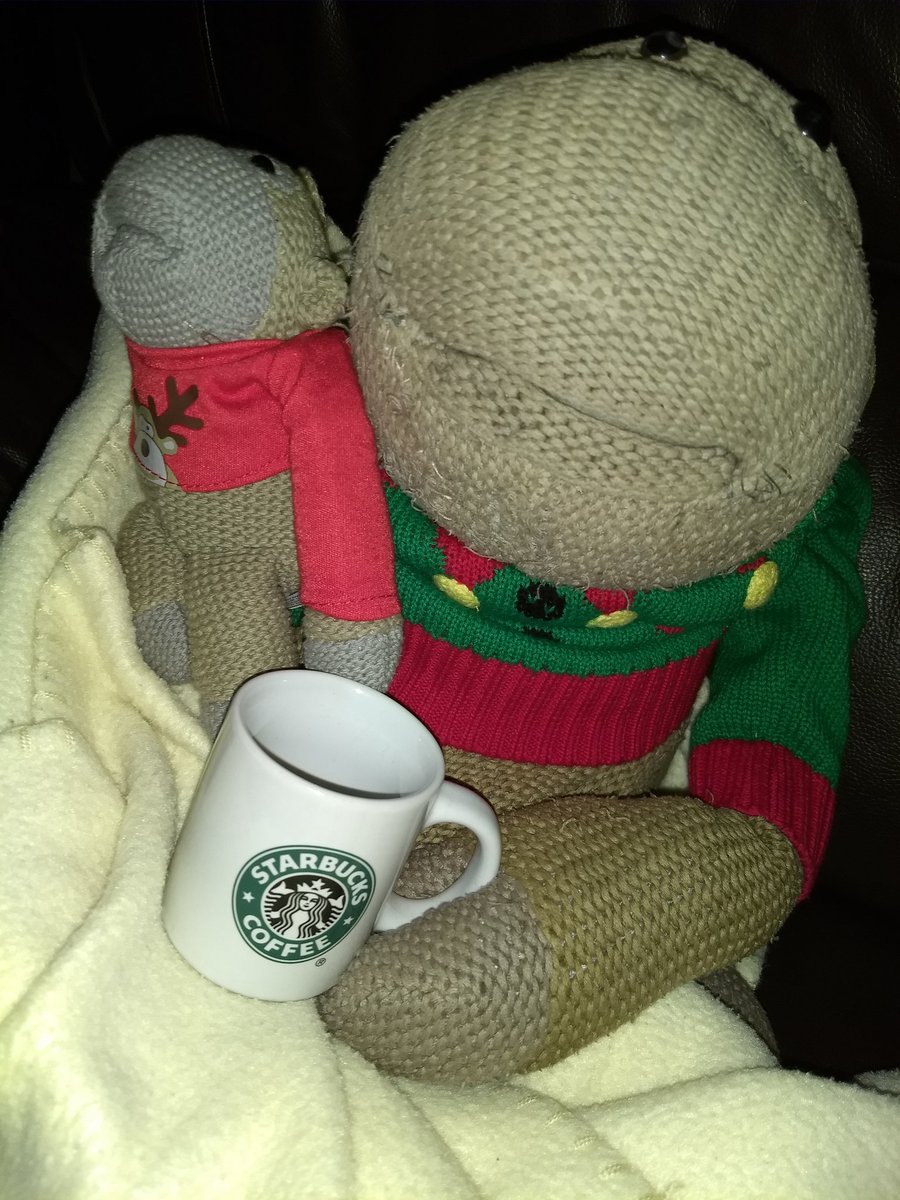 sueafisher's tweet photo. Ready for new year #NewYearsEve #PGTipsmonkey #keepittea https://t.co/0E1pLgMikA