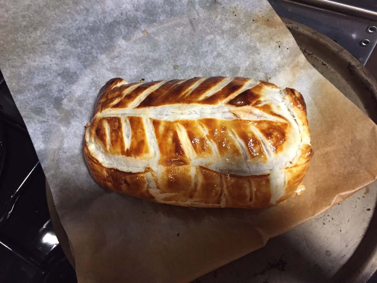 NadejeT's tweet photo. @GordonRamsay Hi Chef, my man cooked your Wellington Beef, and it's really good...what do you think? https://t.co/uBFo25KwLc