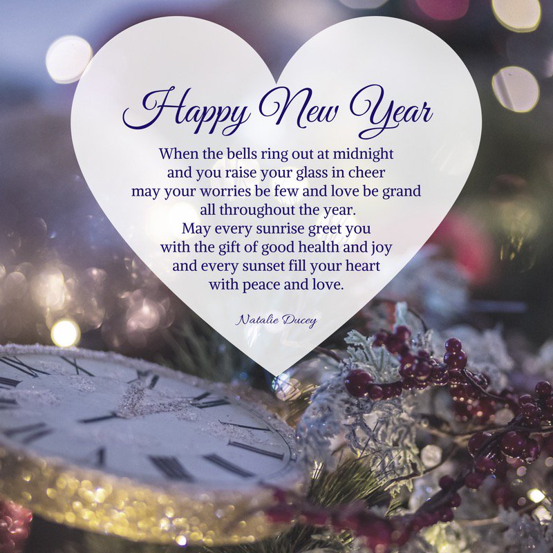 NatalieDucey's tweet photo. 🎉 Happy New Year to all my Twitter friends and family! 🎉 
#HappyNewYear #HappyNewYear2018 #gratitude #love https://t.co/jdK4SED6CI