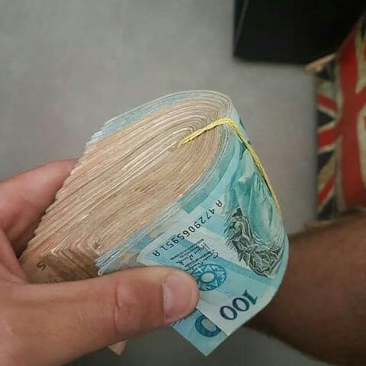 Madrugadao____'s tweet photo. que 2018 me traga https://t.co/ouDKuRt62X