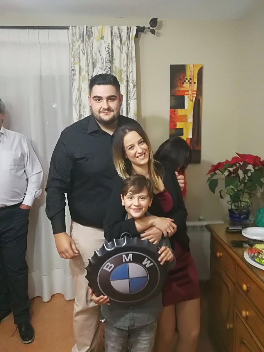 Alejandriyo0's tweet photo. Feliz año nuevo!!♥️ https://t.co/1Qn2xmJHdi