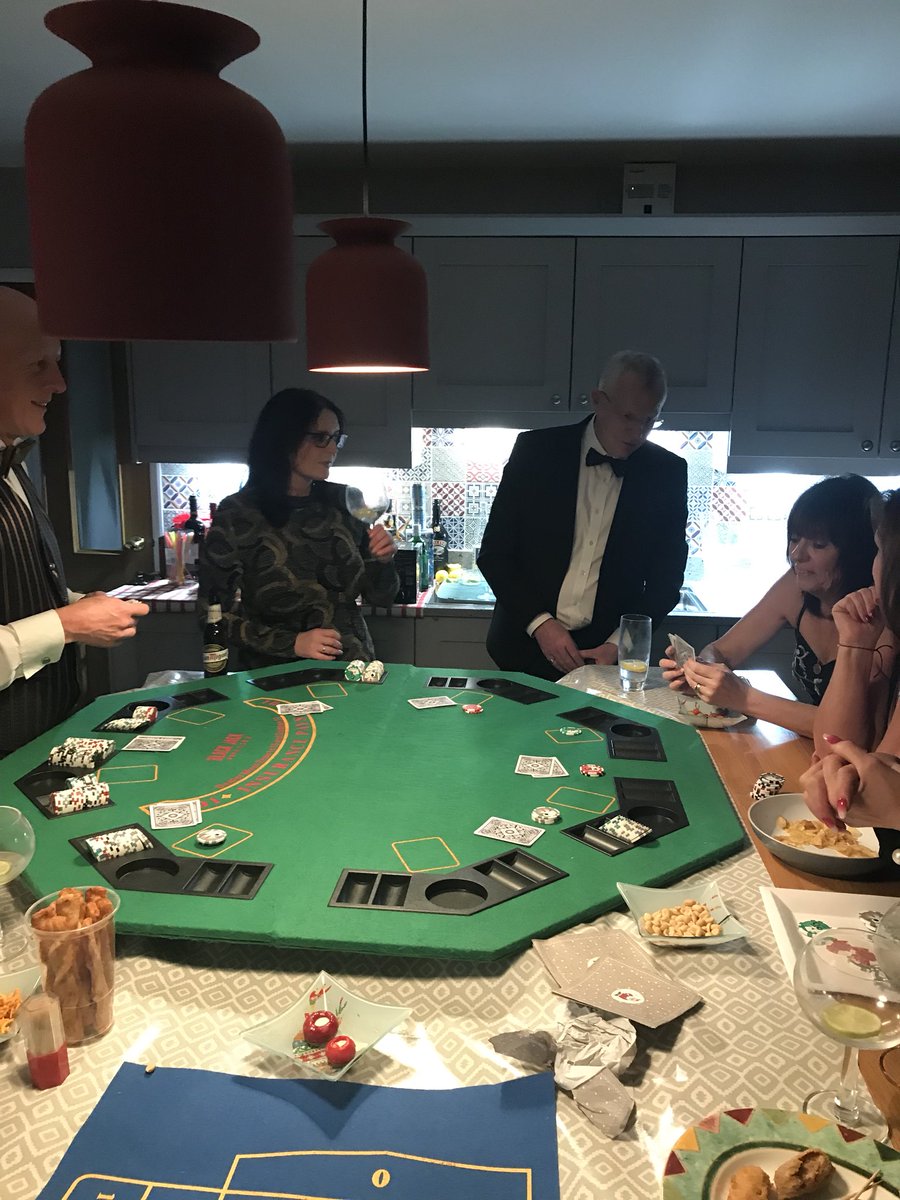 SamSaunt4under's tweet photo. And sam is the winner at casino  - fuck you xxx https://t.co/6H9cAwx4xr