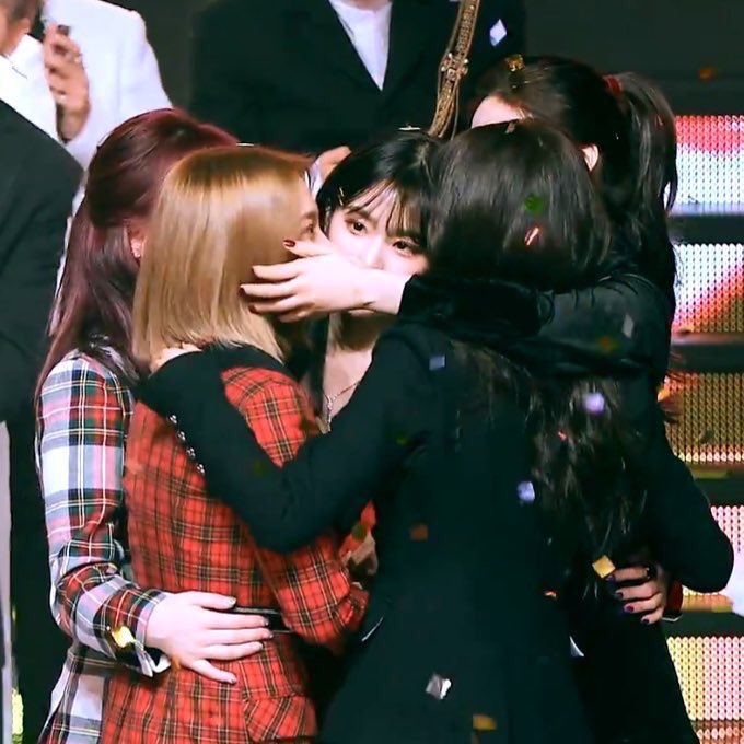 a lovely family  💛