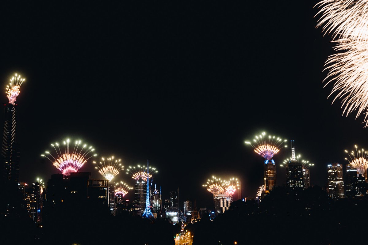 NYE Melbourne tweet media