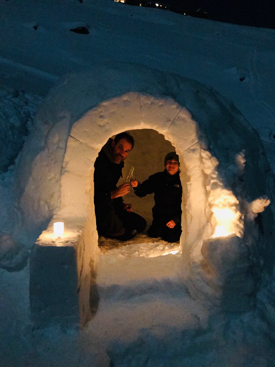 SimonOttoAnim's tweet photo. #happynewyear to all of you!
No cozier place to celebrate #2018 #nonewyearresolution #arosa #switzerland https://t.co/lRpENb71fY