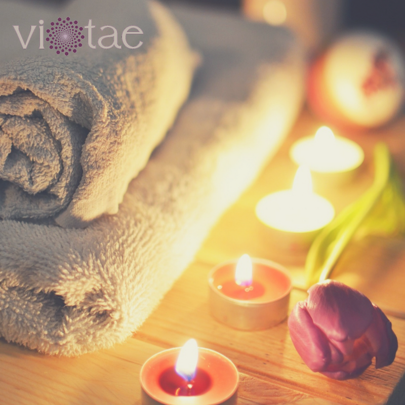 ViTaeProducts's tweet photo. De-stress even more by spa-ing at home in the dark. Start - or end - the day in a wonderful, slow, quiet, calming, flickering way with a candlelit shower. Make sure the shower is dark (close the curtains if you have them) and light a sweet-smelling candle. https://t.co/Y9TTAcRbR4