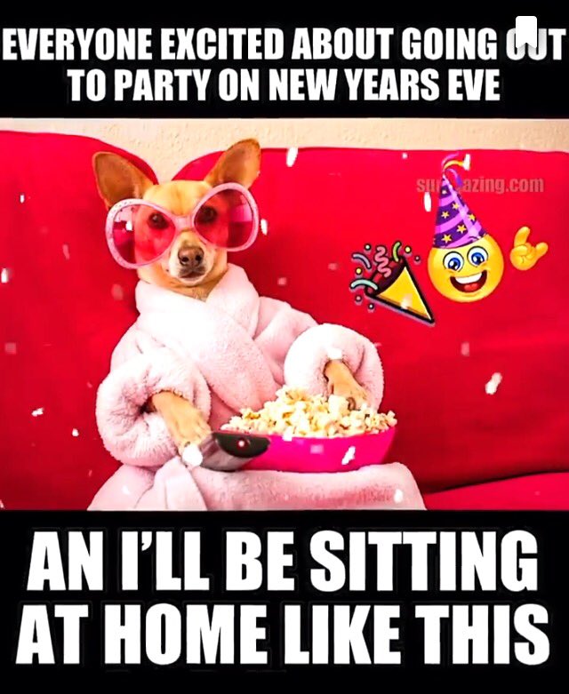 MissAnnaXtina's tweet photo. Me today ๐คฃ #NewYears #HappyNewYear #Sleep #RegularNight #Goodbye2017 #Hello2018 #Dogs #Pets #Rest #Me #Popcorn #Yum #HappyNewYear2018 #Yup https://t.co/OdHLKRaab9