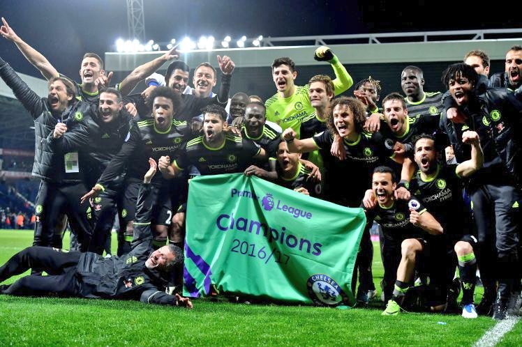CarefreeTom_182's tweet photo. @ChelseaFC I have a few as it's difficult to choose! We have to start with that dramatic winner to seal the title away to West Brom ⚽️🏆Then JT's emotional goodbye speech 😭🐐 Matic's 🚀 vs Sp*rs at Wembley and Michy sinking Atletico at the death at the Wanda Metropolitano! 🦇 #CFC2017 https://t.co/KKIlyVbd3F