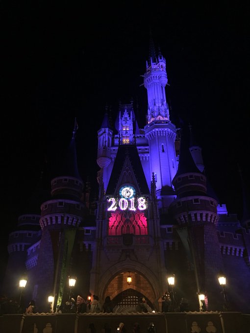 ディズニーカウントダウン混雑予想22 23 ランド シー攻略法 レジャー坊や