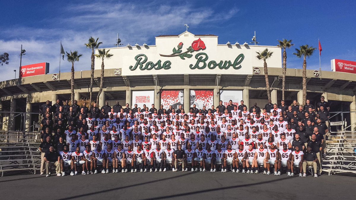 The 2017 University of Georgia football team poses in front of the historic Rose Bowl Stadium. (Photo from Georgia Football/Twitter)
