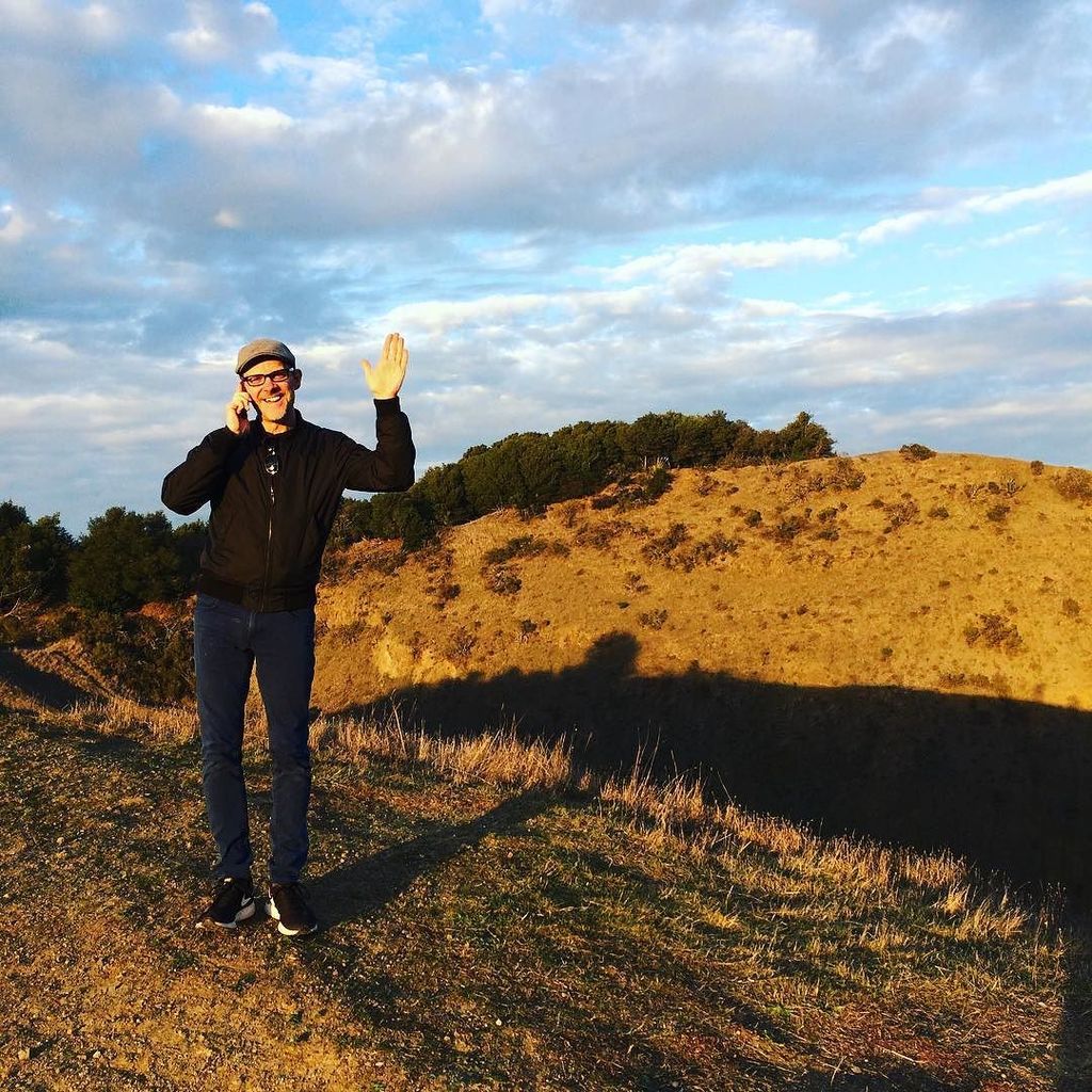 DesignerGreg's tweet photo. last rays of 2017 Round Top Trail vista #sibleyvolcanicpreserve #berkeley #californialiving #natureboy #boho #hikecalifornia #tweet https://t.co/gu1CtCjGQU
