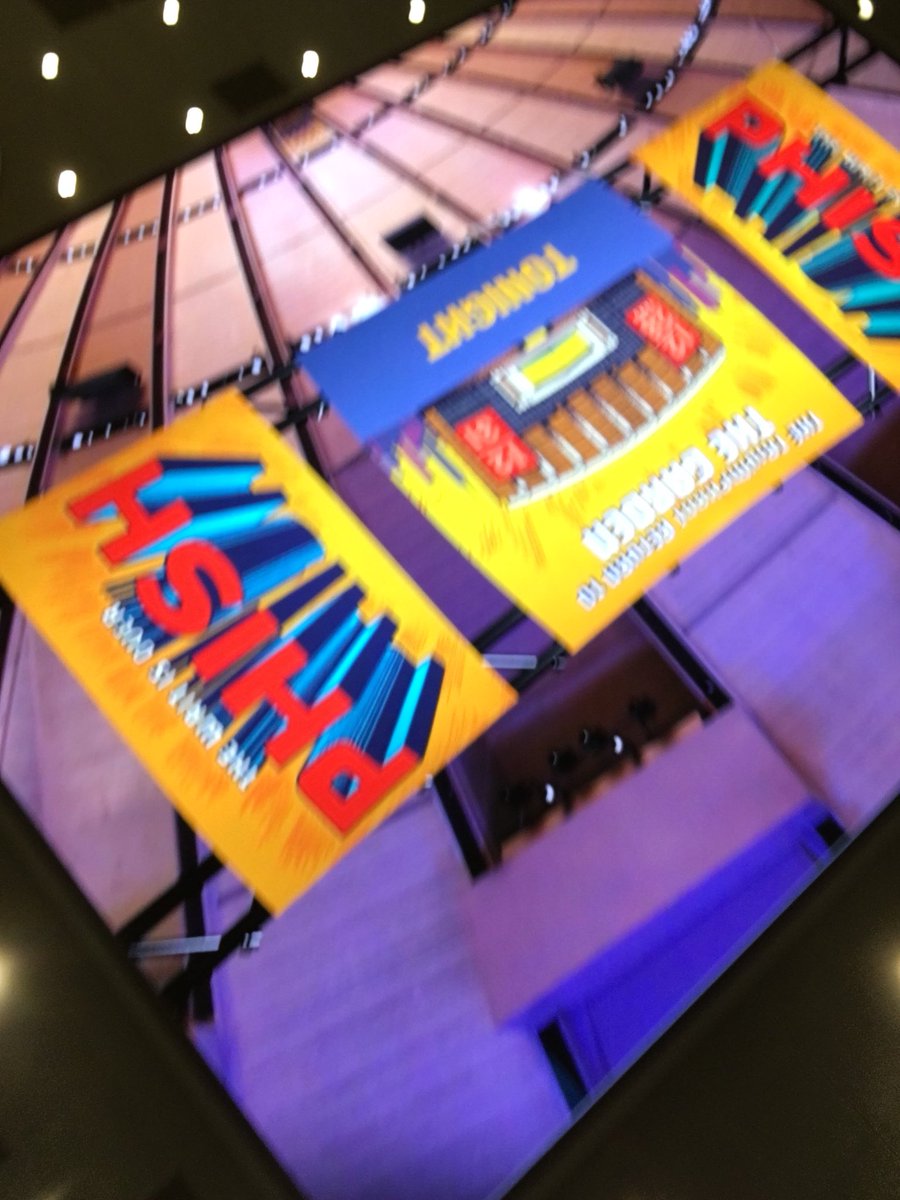 randomanne's tweet photo. #NYE2018 #PHISHNYE #MSGNYE https://t.co/d1juKc51rK