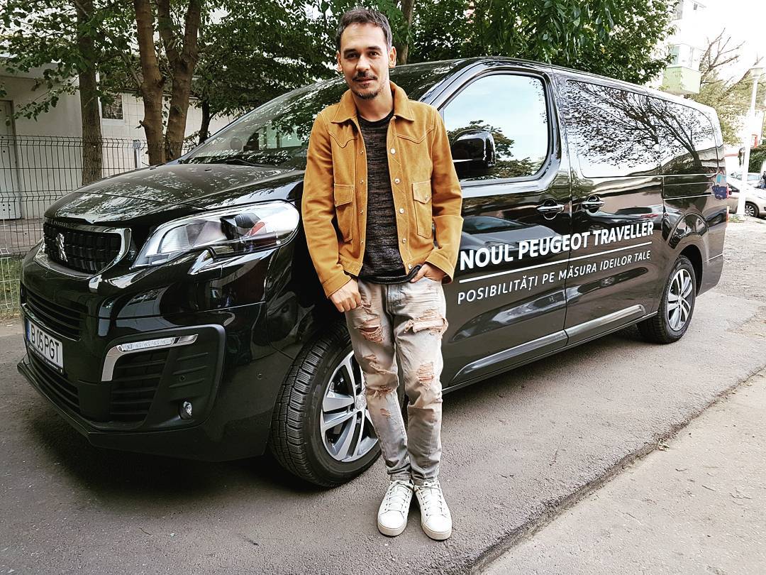 Razvan_Simionn's tweet photo. Placerea mea vinovata😎
@peugeotromania @rodicaionescu https://t.co/7EAhvqpcKg