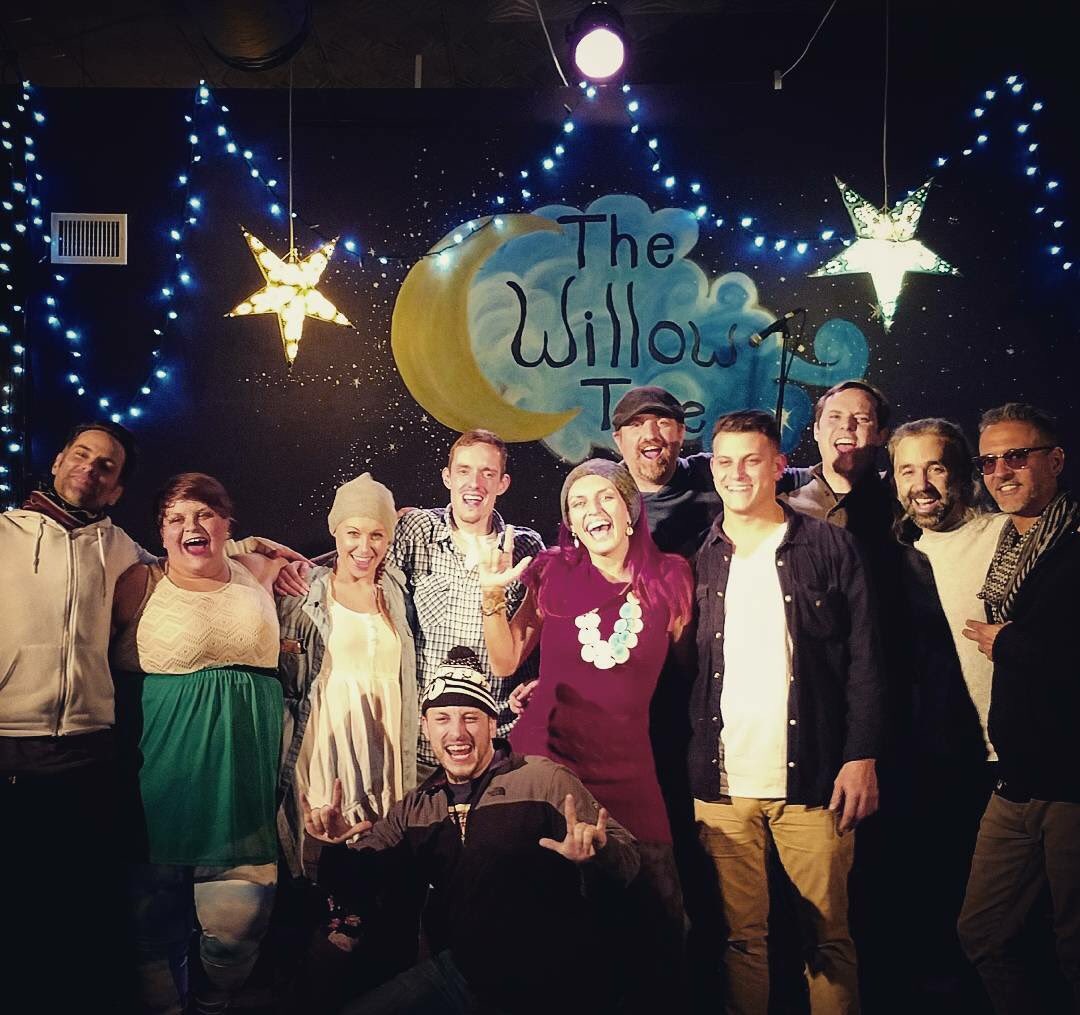 Hollerjakemusic's tweet photo. We had an amazing time @willowtreecafe #willowtreecafe @Hollerjakemusic @daveeggar https://t.co/DnoeioPq8H