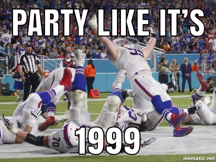 lisab97pt's tweet photo. 17 years later! 🏈 #BillsMafia #GoBills #DroughtIsOver https://t.co/aHug3n9O7m