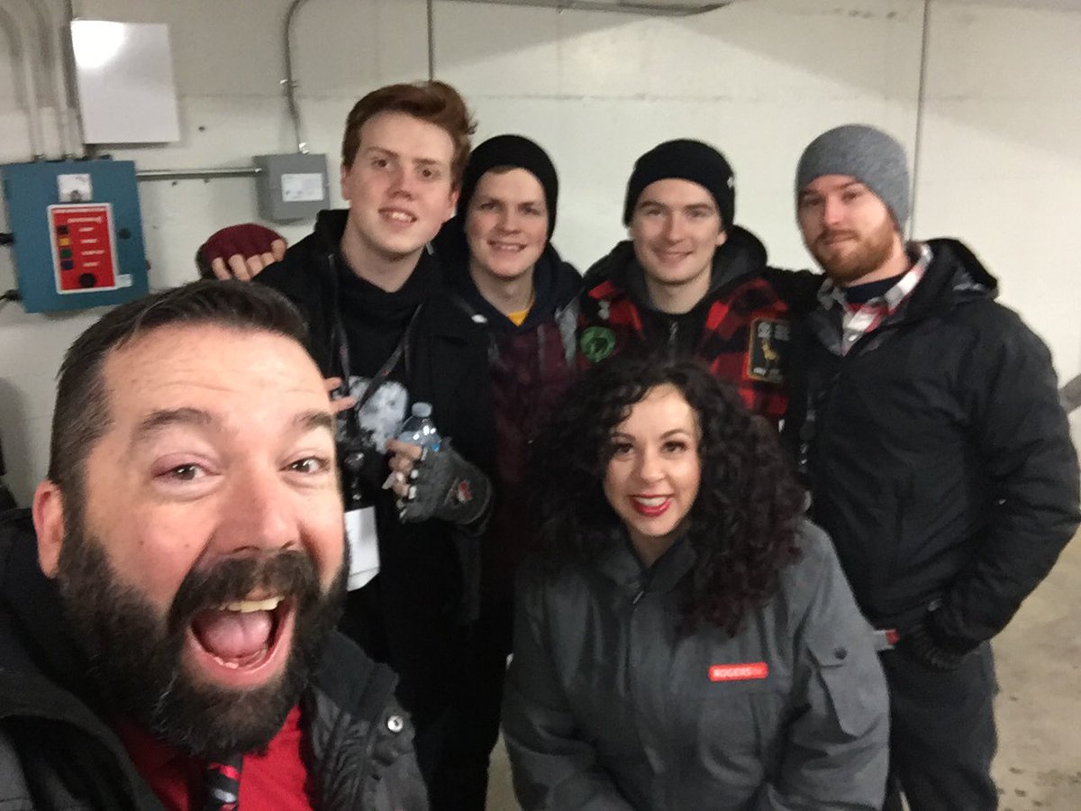 JACK1023ldn's tweet photo. Now we have officially thawed out Lost In Japan! @LDNMusicOffice @startca @CityofLdnOnt #NYEInThePark @loopdogg @jenniwatts https://t.co/Mm9wiHiKy5