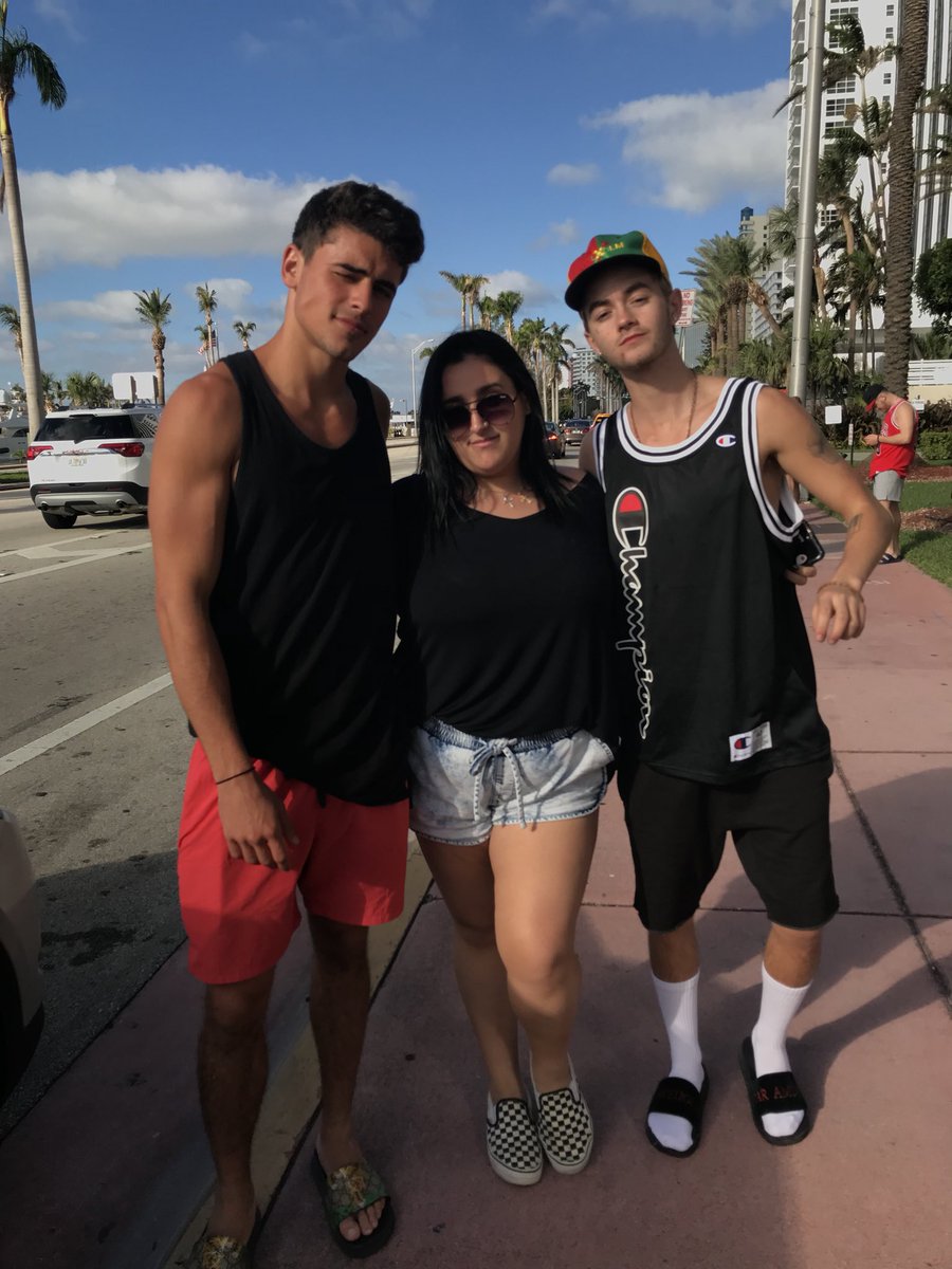highestwilko's tweet image. just the usual runnin into my boys on the sidewalk in Miami .. // @jackgilinsky @JackJ luh you