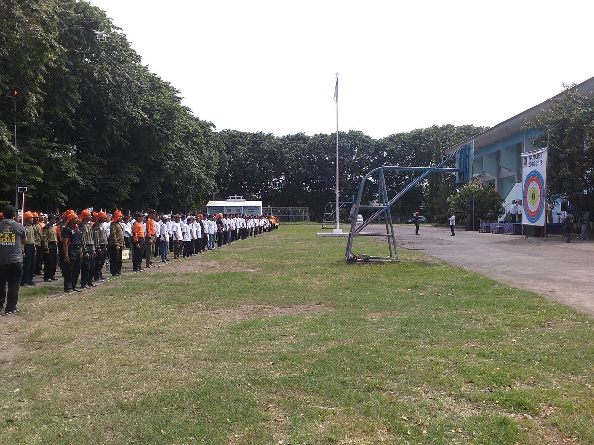 Apel Siaga DPRa <a href="/PKSejahtera/">DPP PKS</a> se-Dapil9 Jawa Tengah, bersama DR.<a href="/FikriFaqih/">Dr. H. Abdul Fikri Faqih</a> Waka Komisi X <a href="/DPR_RI/">DPR RI</a>  <a href="/PKSjateng/">Mas Blangkon</a> <a href="/FPKSDPRRI/">Fraksi PKS DPR RI</a>