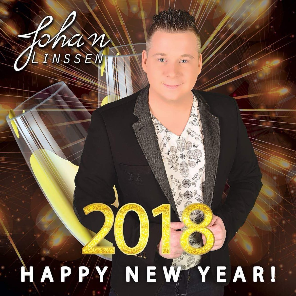johan_linssen's tweet photo. Gelukkig Nieuwjaar! Veel geluk en goede gezondheid! Dat al je dromen in 2018 uit mogen komen xxx https://t.co/MAziEZswhm
