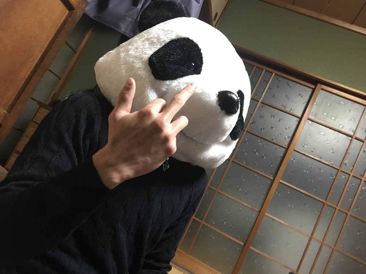 Mo8e2's tweet photo. ぶりねむ、寝た気がせん。笑

あんだけ人おったのが
一瞬で1人なったら寂しなる〜😵😵笑

誰か連絡してきて💗寝るけど笑 https://t.co/p5iZeSxZ8W