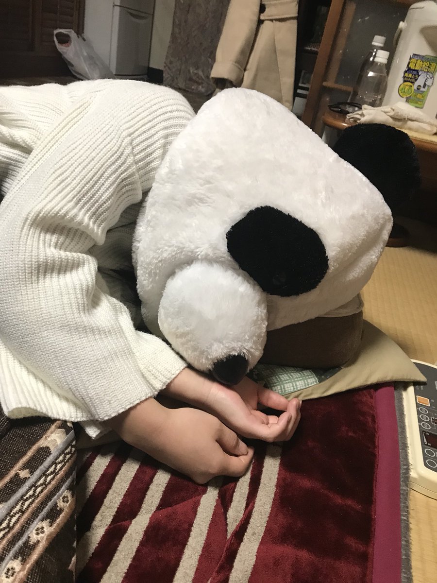 Mo8e2's tweet photo. ぶりねむ、寝た気がせん。笑

あんだけ人おったのが
一瞬で1人なったら寂しなる〜😵😵笑

誰か連絡してきて💗寝るけど笑 https://t.co/p5iZeSxZ8W